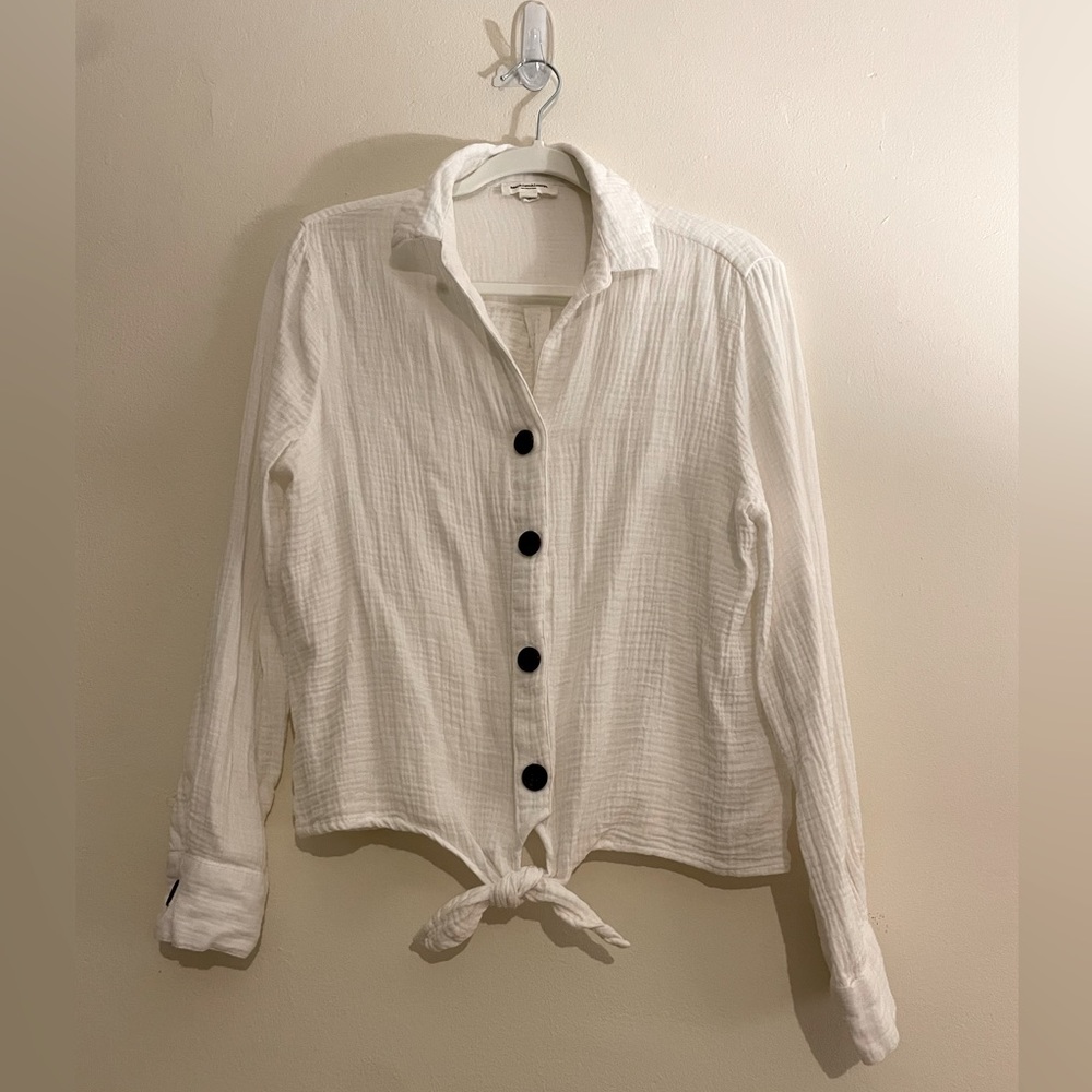 100% cotton - Beach Lunch Lounge white button down top with tie